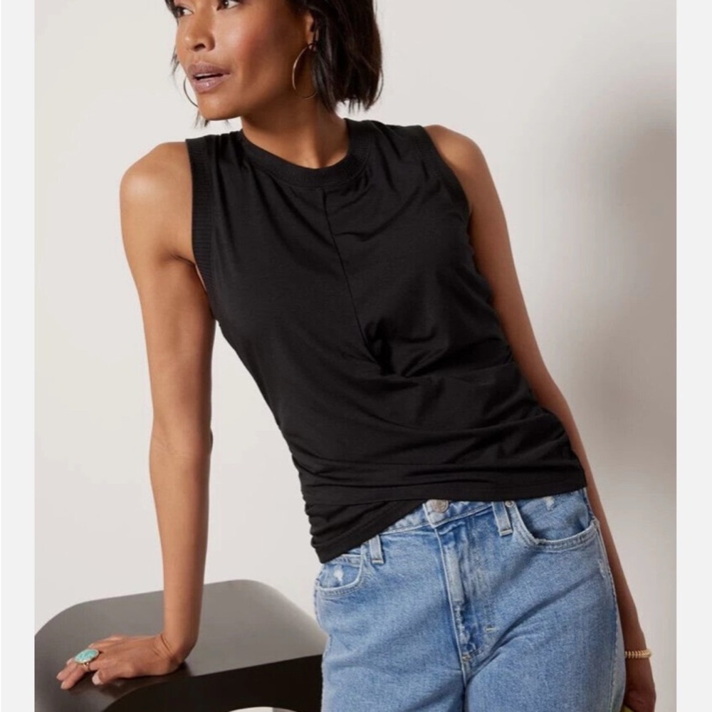 Black Sleeveless Top